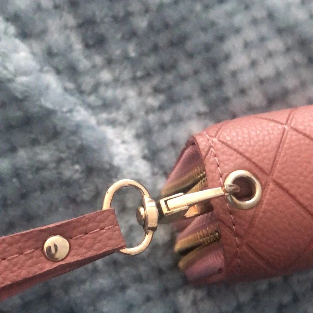 Wristlet wallet Deep mauve color 2 zippers Fashion& Classic roomy12 card slots - Picture 7 of 7